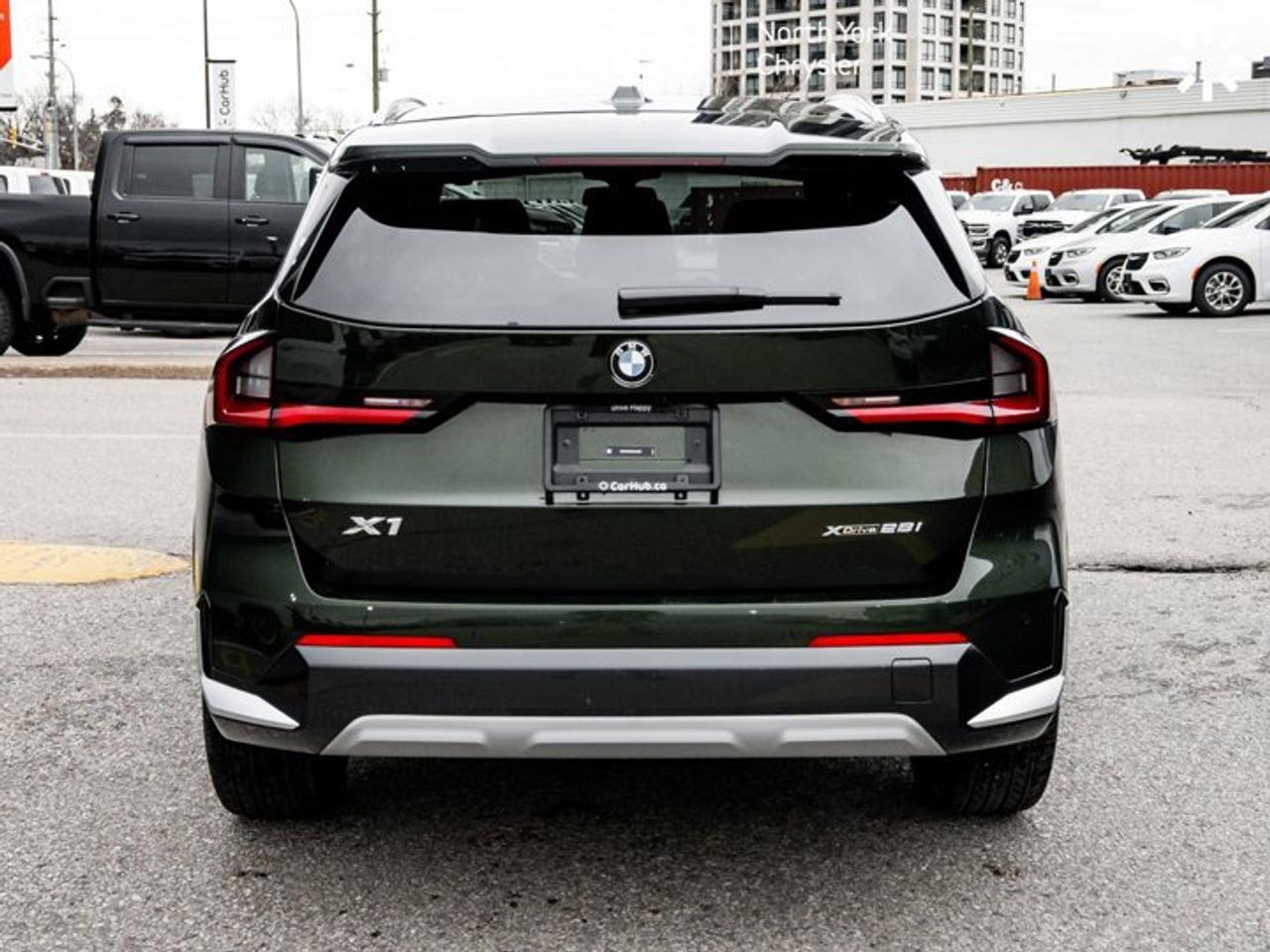 2025 BMW X1 xDrive28i Sunroof Heated Seats Navi 360 Camera Harman Kardon Bluetooth Photo