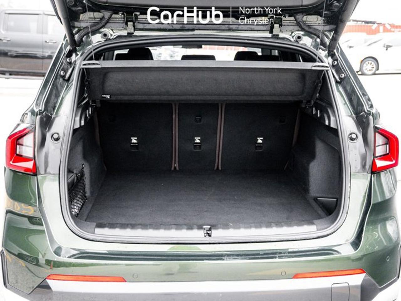 2025 BMW X1 xDrive28i Sunroof Heated Seats Navi 360 Camera Harman Kardon Bluetooth Photo