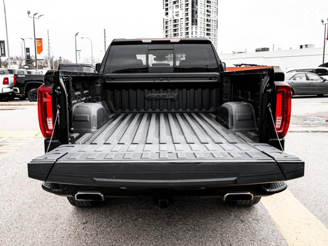 2024 GMC Sierra 1500 AT4 Photo