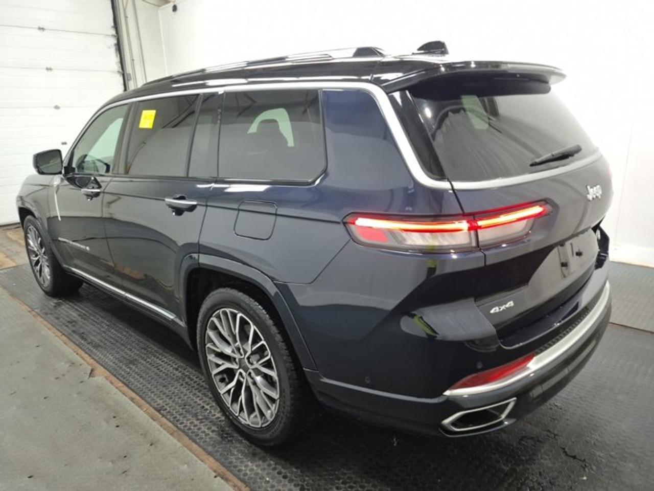 2024 Jeep Grand Cherokee L Summit Reserve Photo4