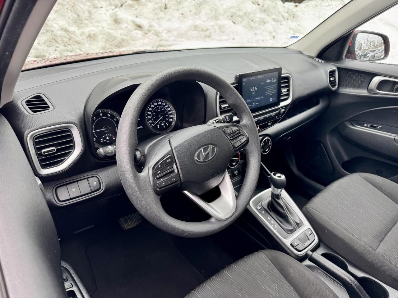 2020 Hyundai Venue Essential IVT Photo