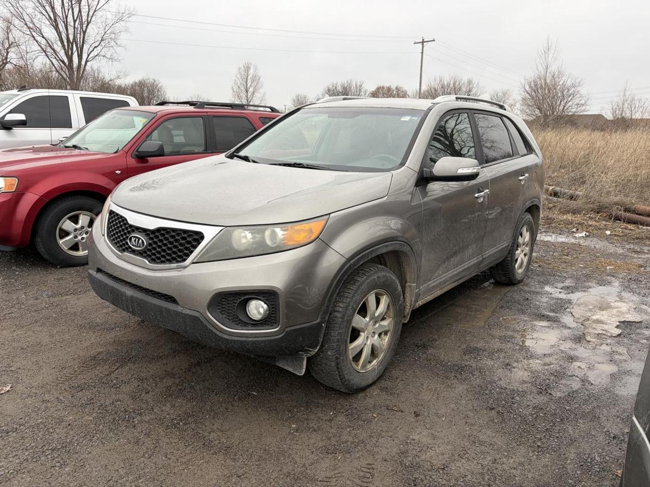 Used 2011 Kia Sorento 2.4L LX for sale in Kingston, ON
