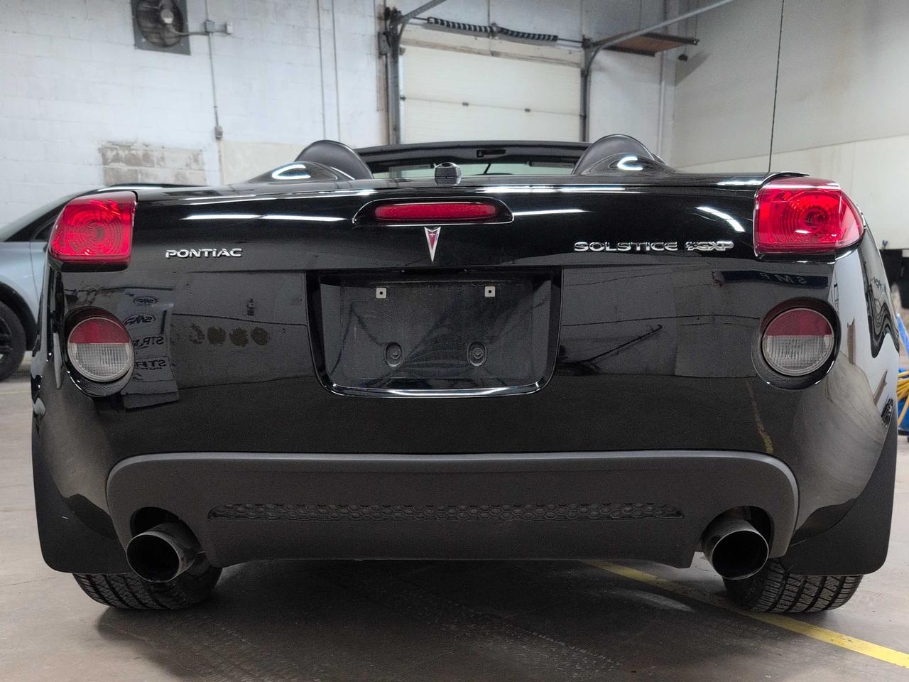 2008 Pontiac Solstice GXP!!! 5SPD, LEATHER, MONSOON AUDIO, POWER GROUP! Photo