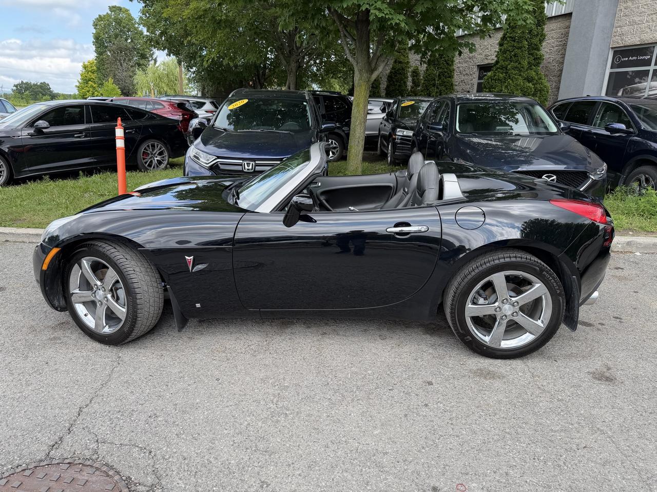 2008 Pontiac Solstice GXP!!! 5SPD, LEATHER, MONSOON AUDIO, POWER GROUP! Photo