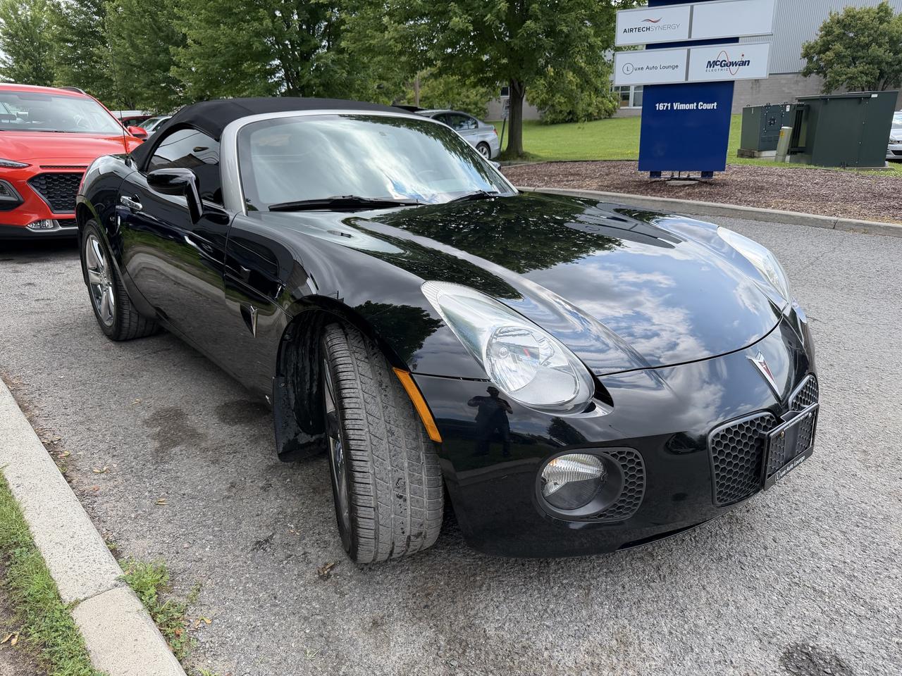 2008 Pontiac Solstice GXP!!! 5SPD, LEATHER, MONSOON AUDIO, POWER GROUP! Photo