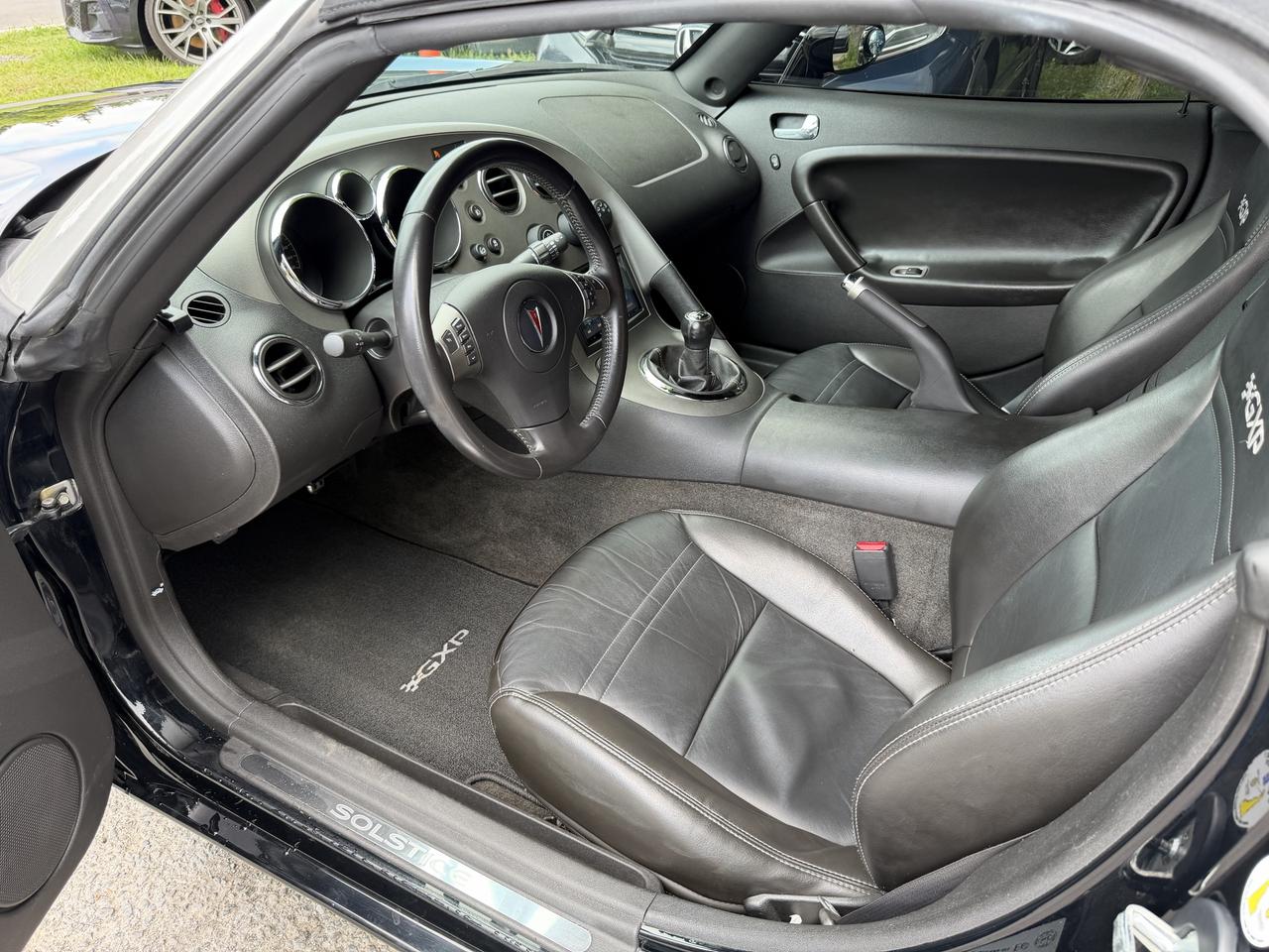 2008 Pontiac Solstice GXP!!! 5SPD, LEATHER, MONSOON AUDIO, POWER GROUP! Photo
