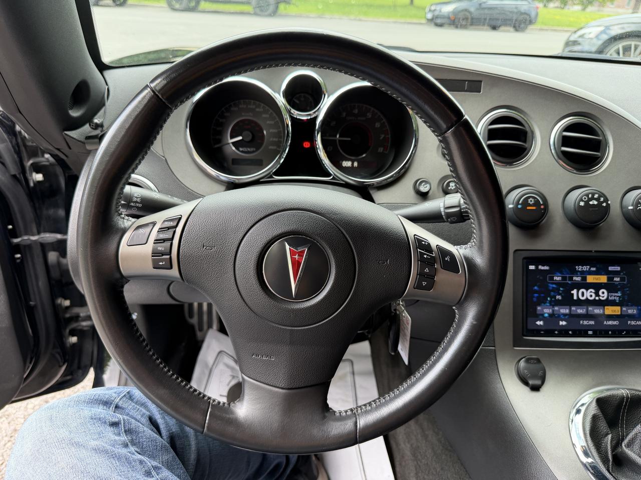 2008 Pontiac Solstice GXP!!! 5SPD, LEATHER, MONSOON AUDIO, POWER GROUP! Photo