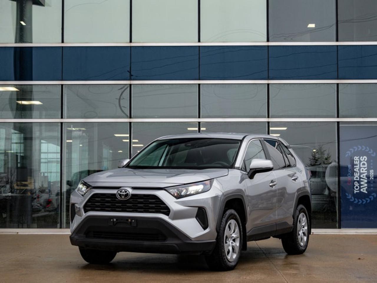 2024 Toyota RAV4 LE Photo