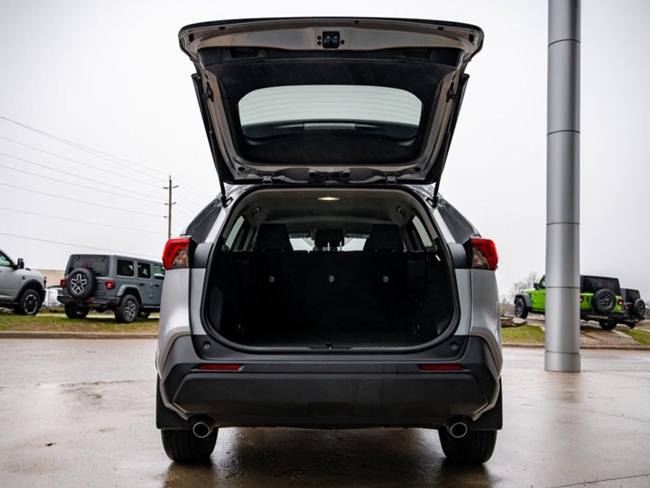2024 Toyota RAV4 LE Photo