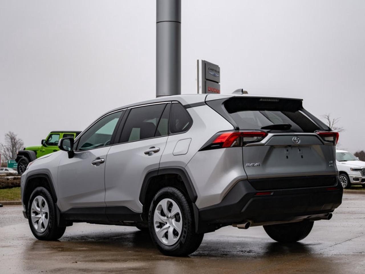 2024 Toyota RAV4 LE Photo