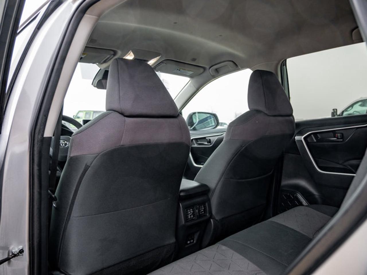 2024 Toyota RAV4 LE Photo