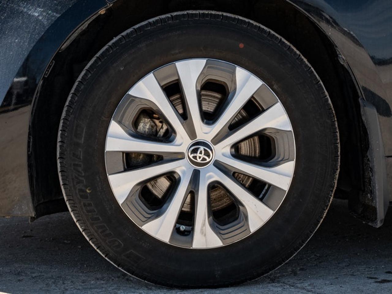 2023 Toyota Corolla Hybrid LE Photo