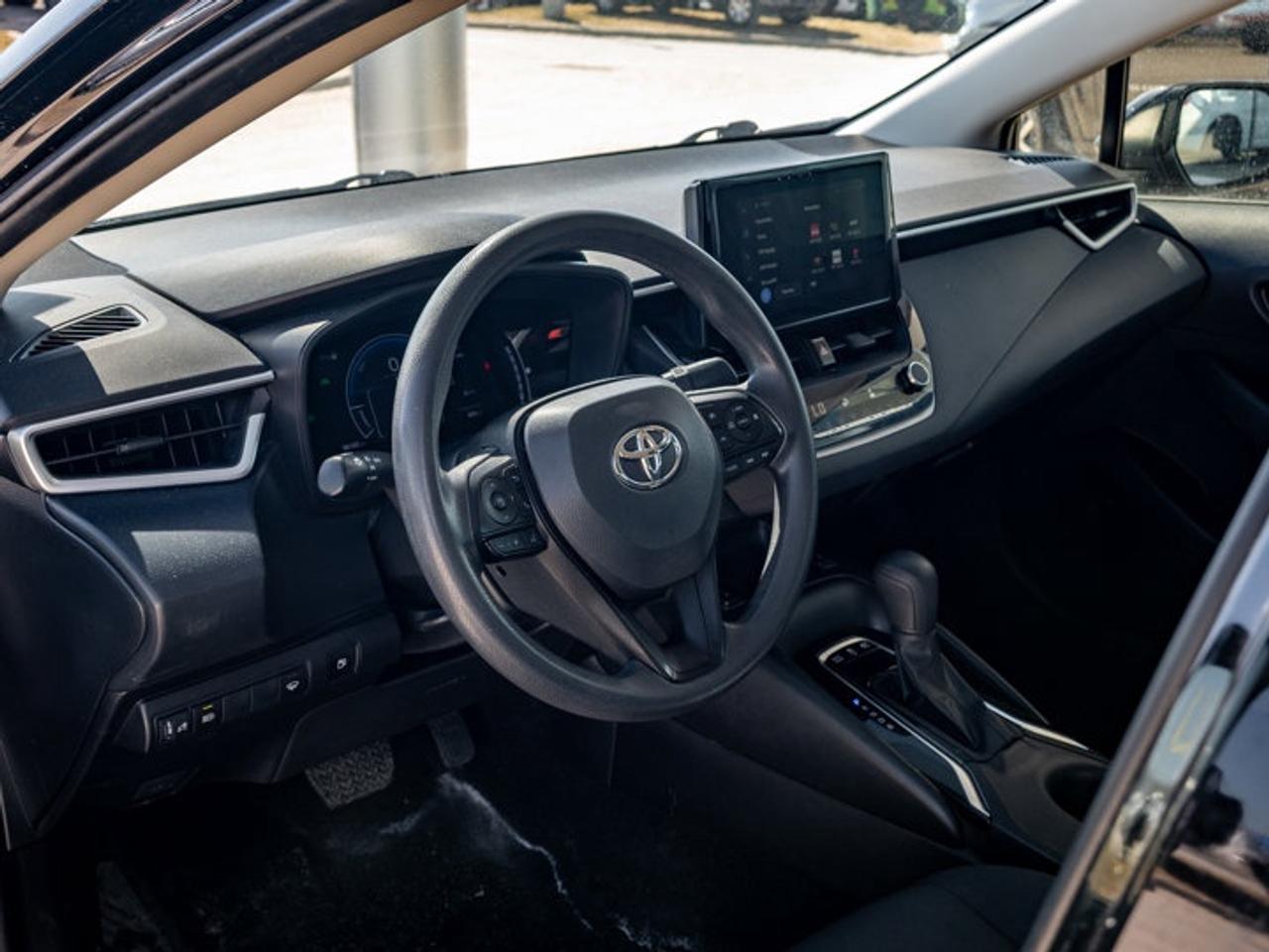 2023 Toyota Corolla Hybrid LE Photo