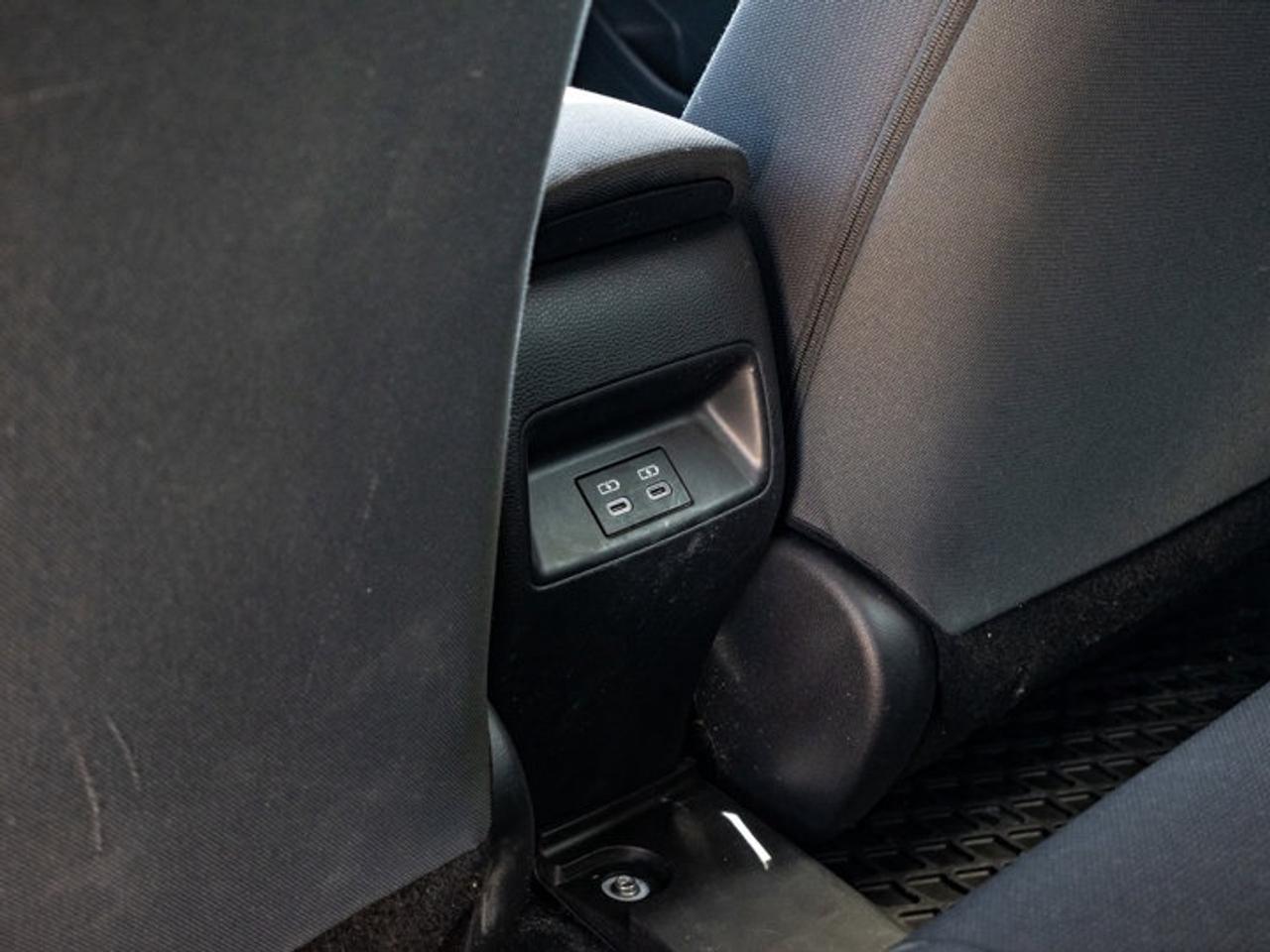 2023 Toyota Corolla Hybrid LE Photo