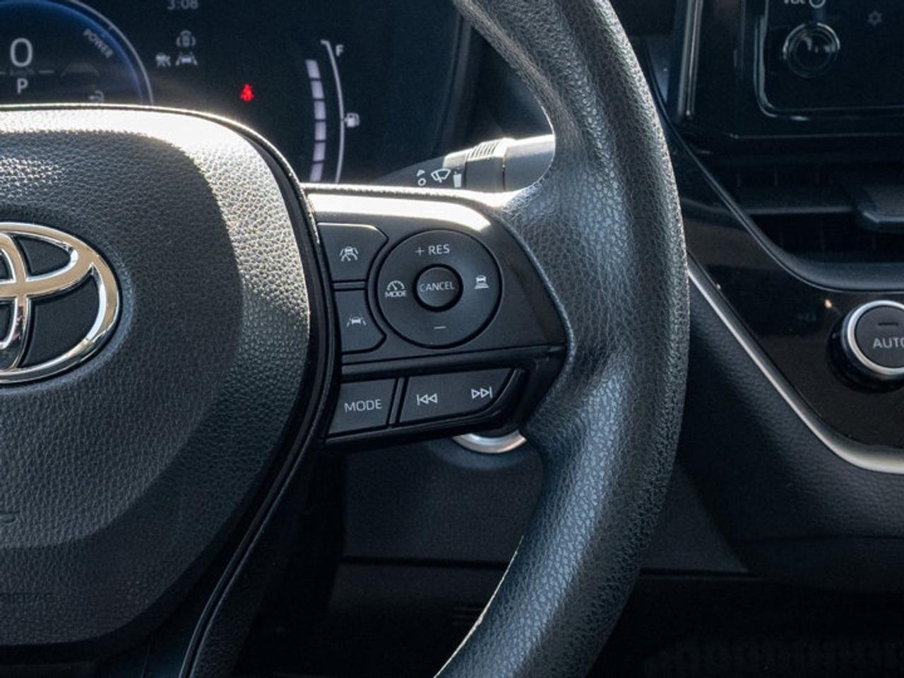 2023 Toyota Corolla Hybrid LE Photo