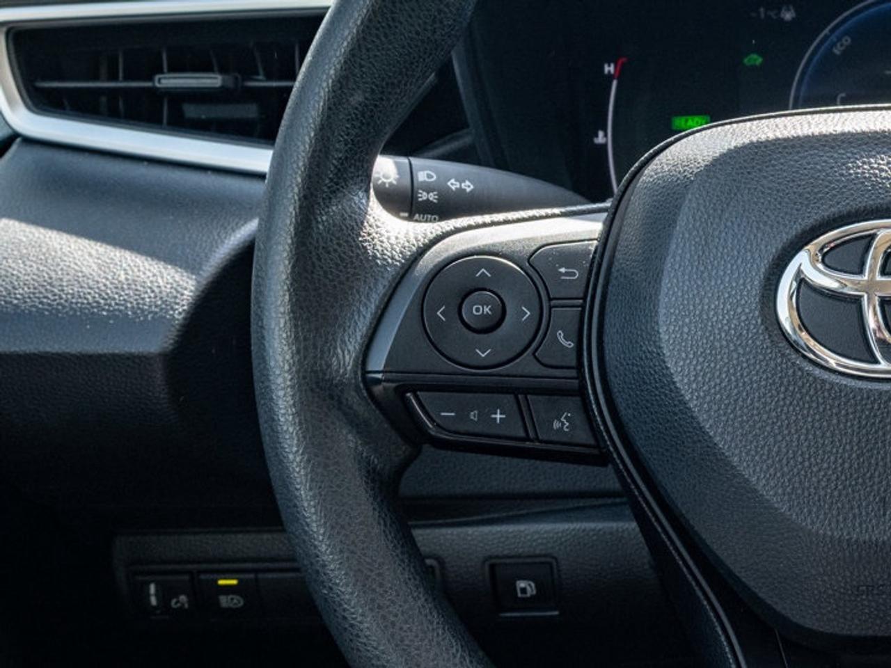2023 Toyota Corolla Hybrid LE Photo