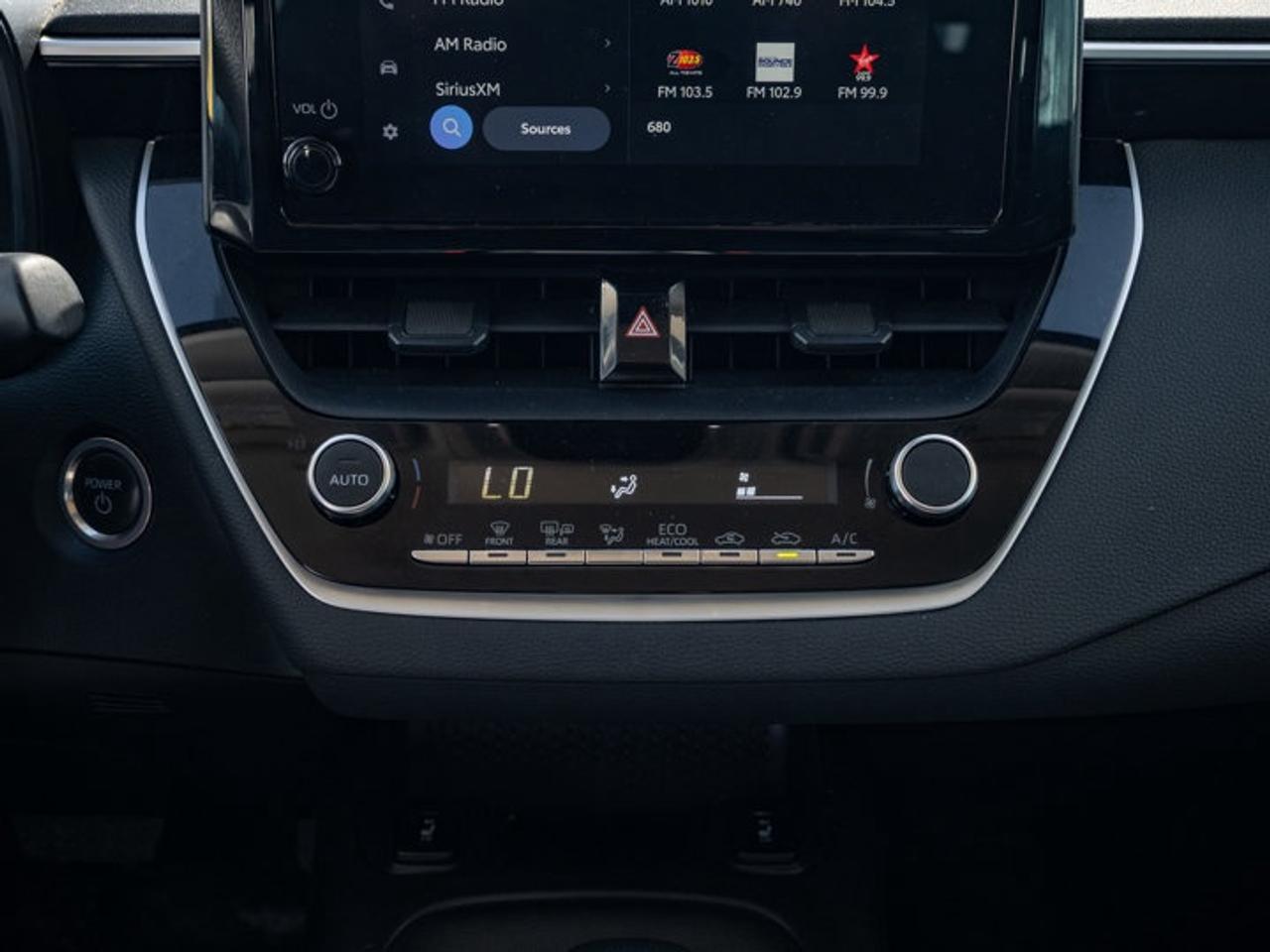 2023 Toyota Corolla Hybrid LE Photo