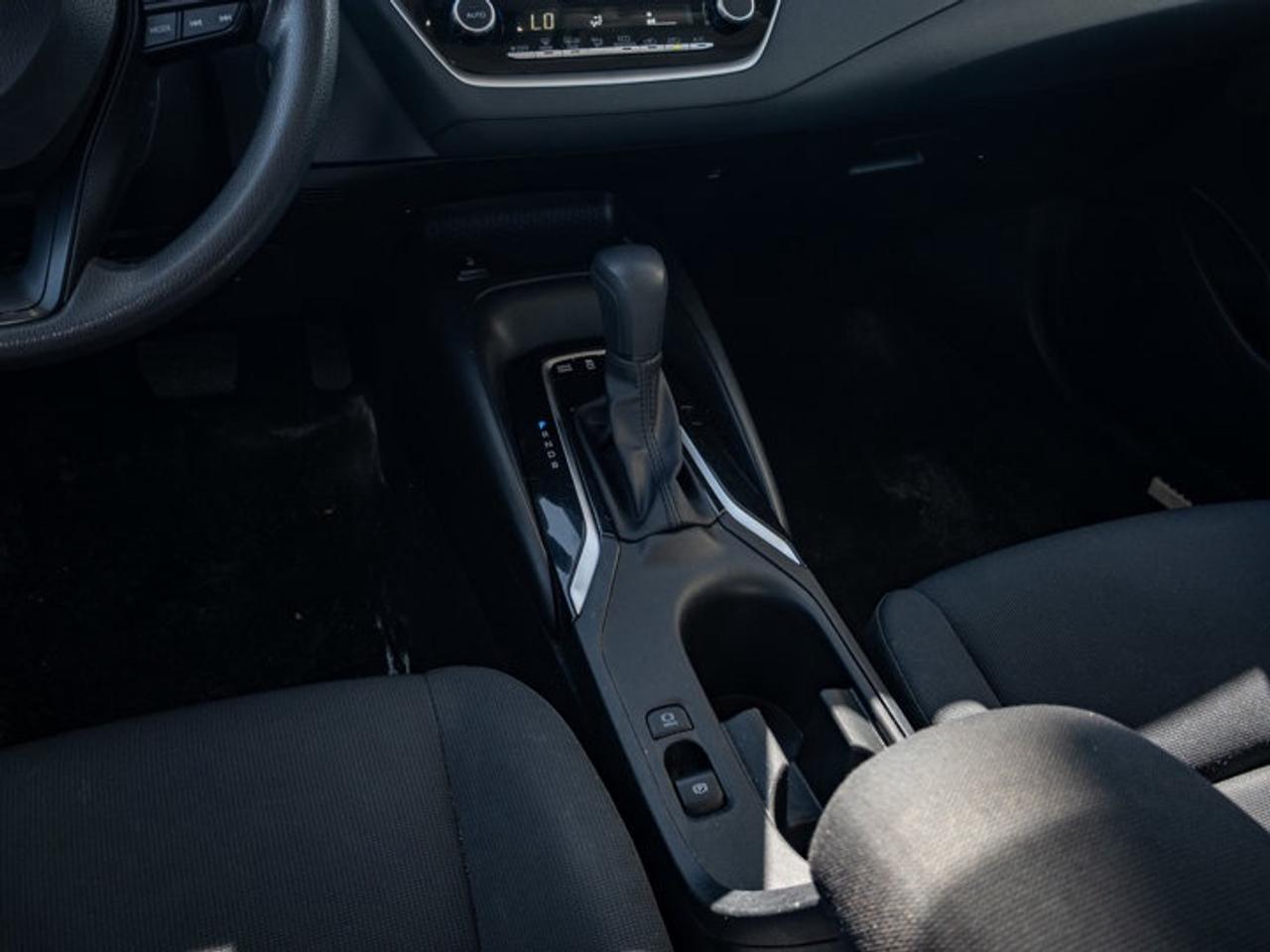 2023 Toyota Corolla Hybrid LE Photo