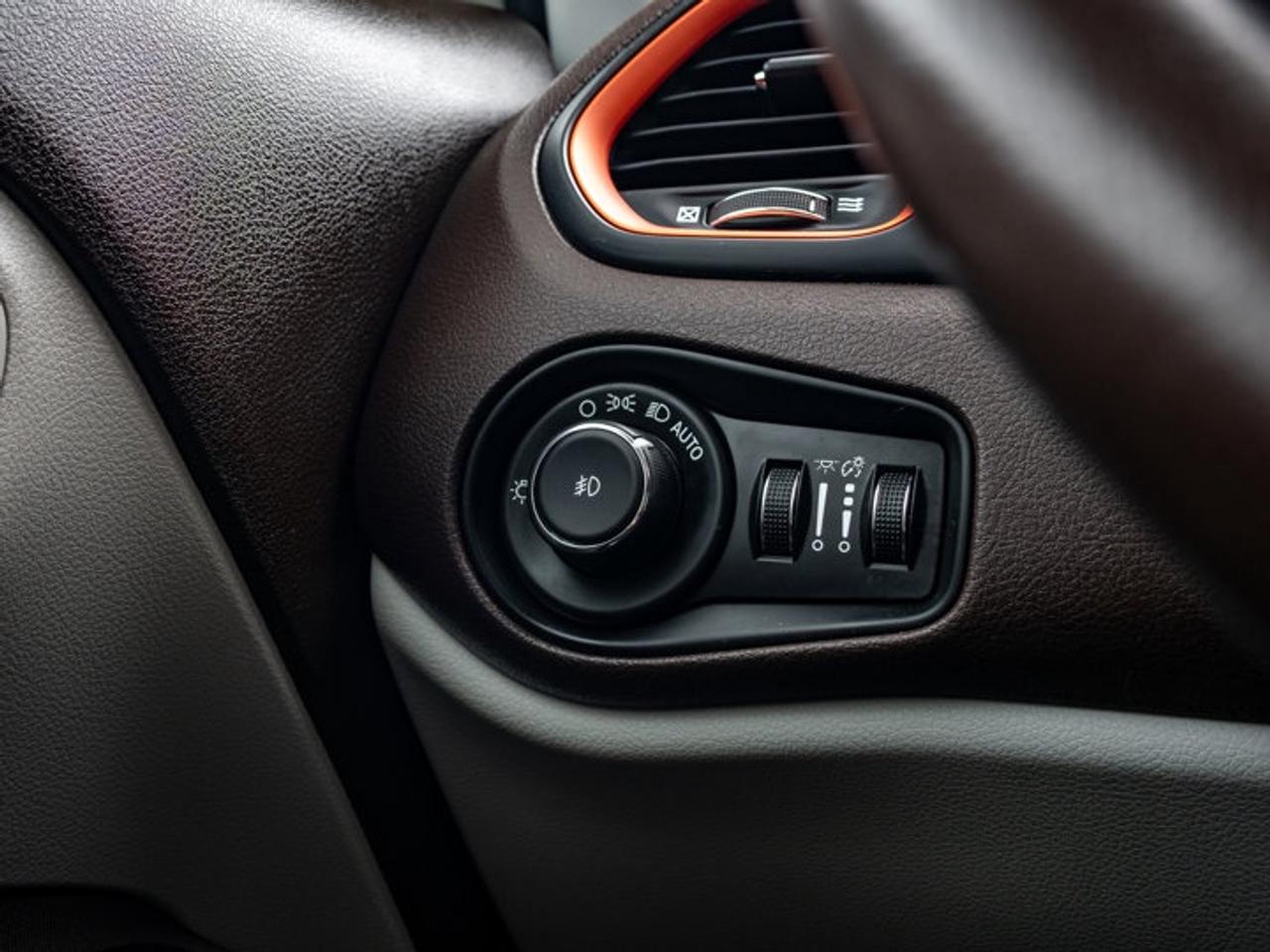 2015 Jeep Renegade North Photo