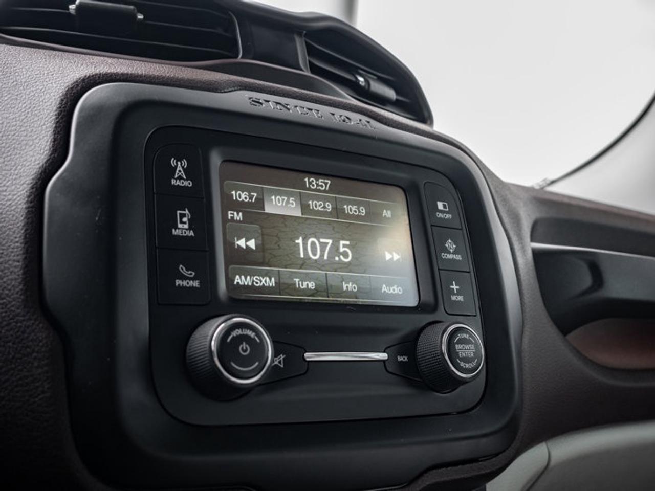 2015 Jeep Renegade North Photo