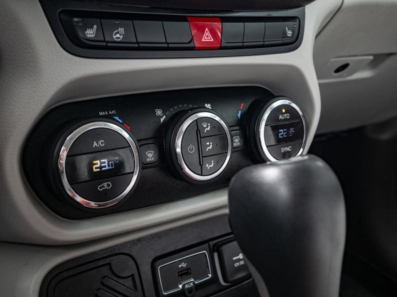 2015 Jeep Renegade North Photo