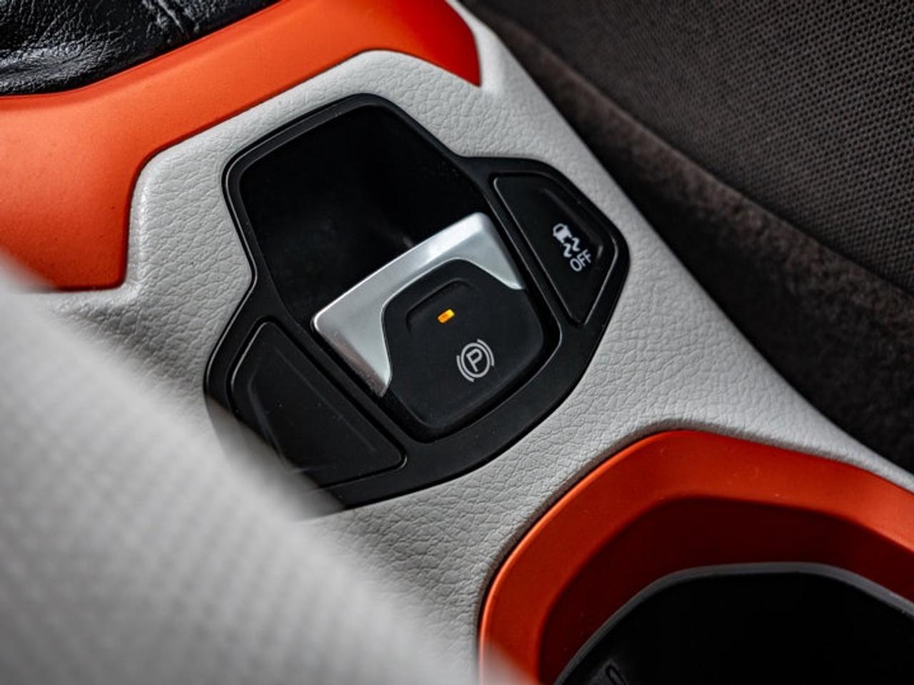 2015 Jeep Renegade North Photo