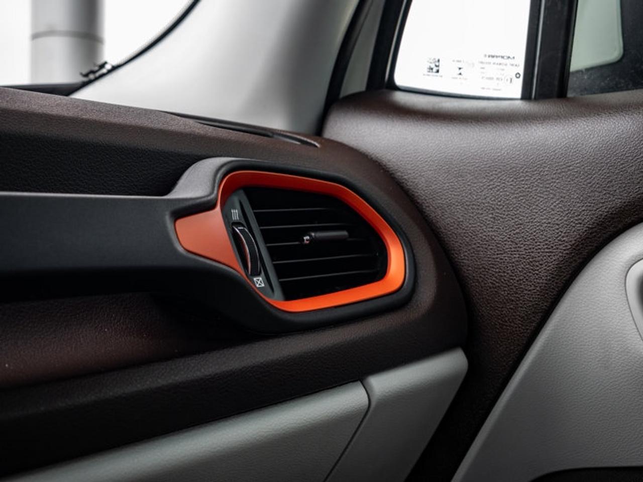 2015 Jeep Renegade North Photo