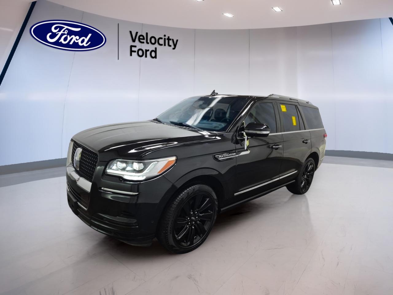 Used 2024 Lincoln Navigator Reserve 4x4 for sale in Moose Jaw, SK