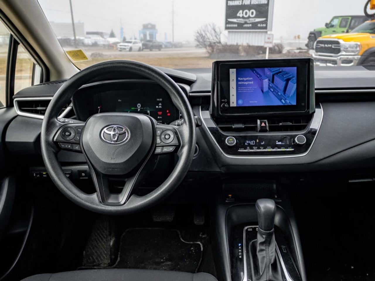 2023 Toyota Corolla Hybrid LE Photo