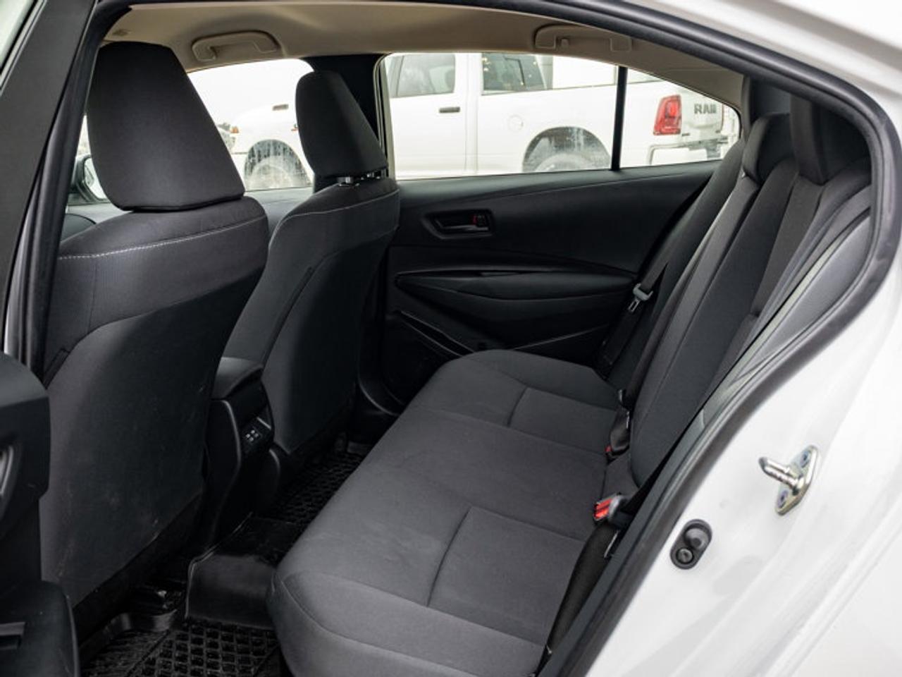 2023 Toyota Corolla Hybrid LE Photo
