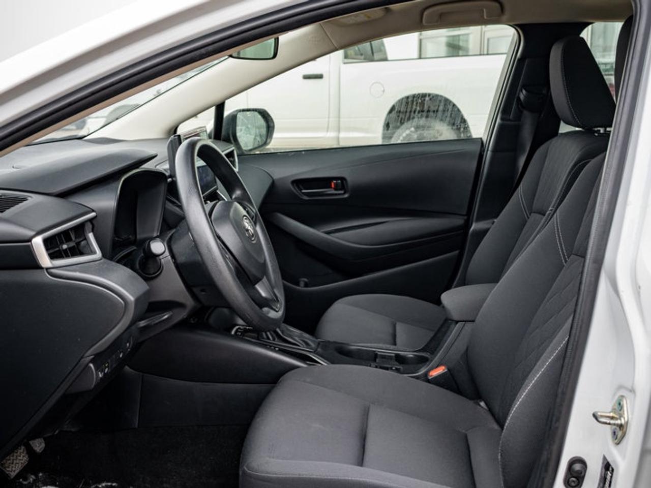 2023 Toyota Corolla Hybrid LE Photo