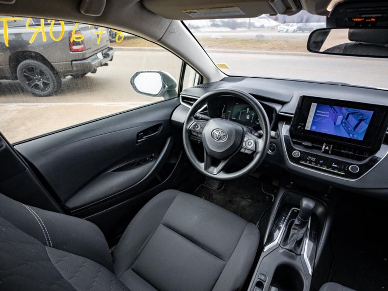 2023 Toyota Corolla Hybrid LE Photo