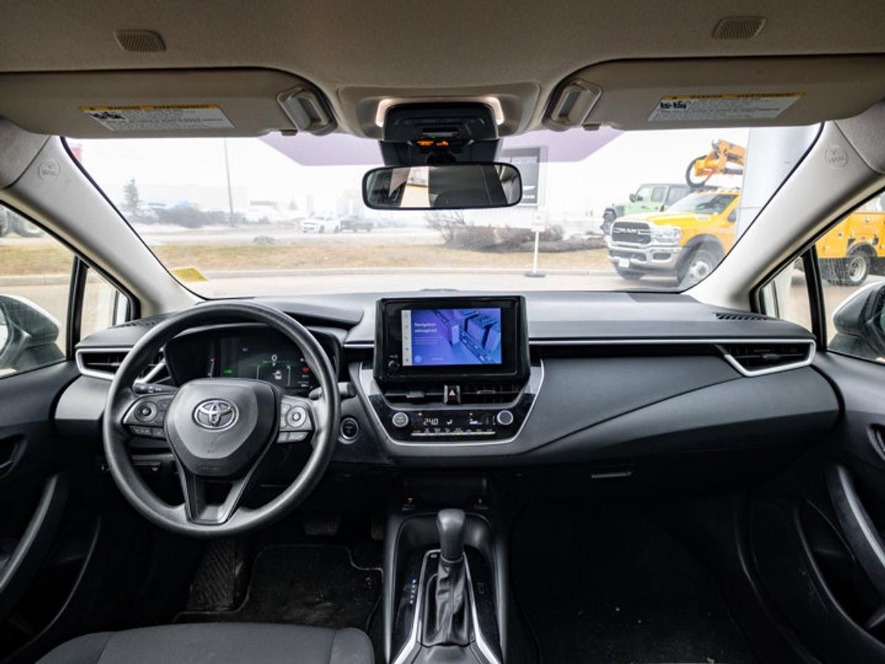 2023 Toyota Corolla Hybrid LE Photo