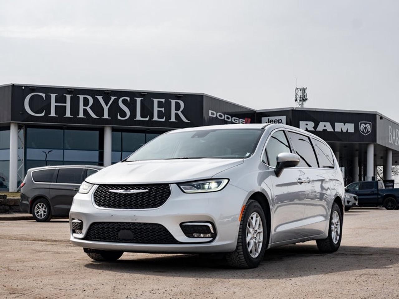 2023 Chrysler Pacifica Touring L Photo