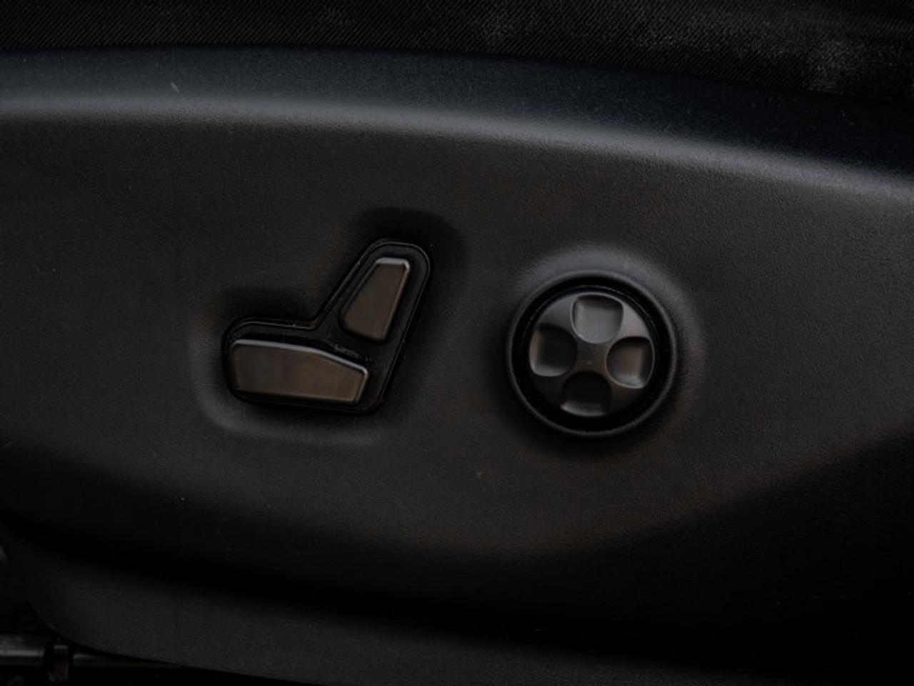 2023 Chrysler Pacifica Touring L Photo