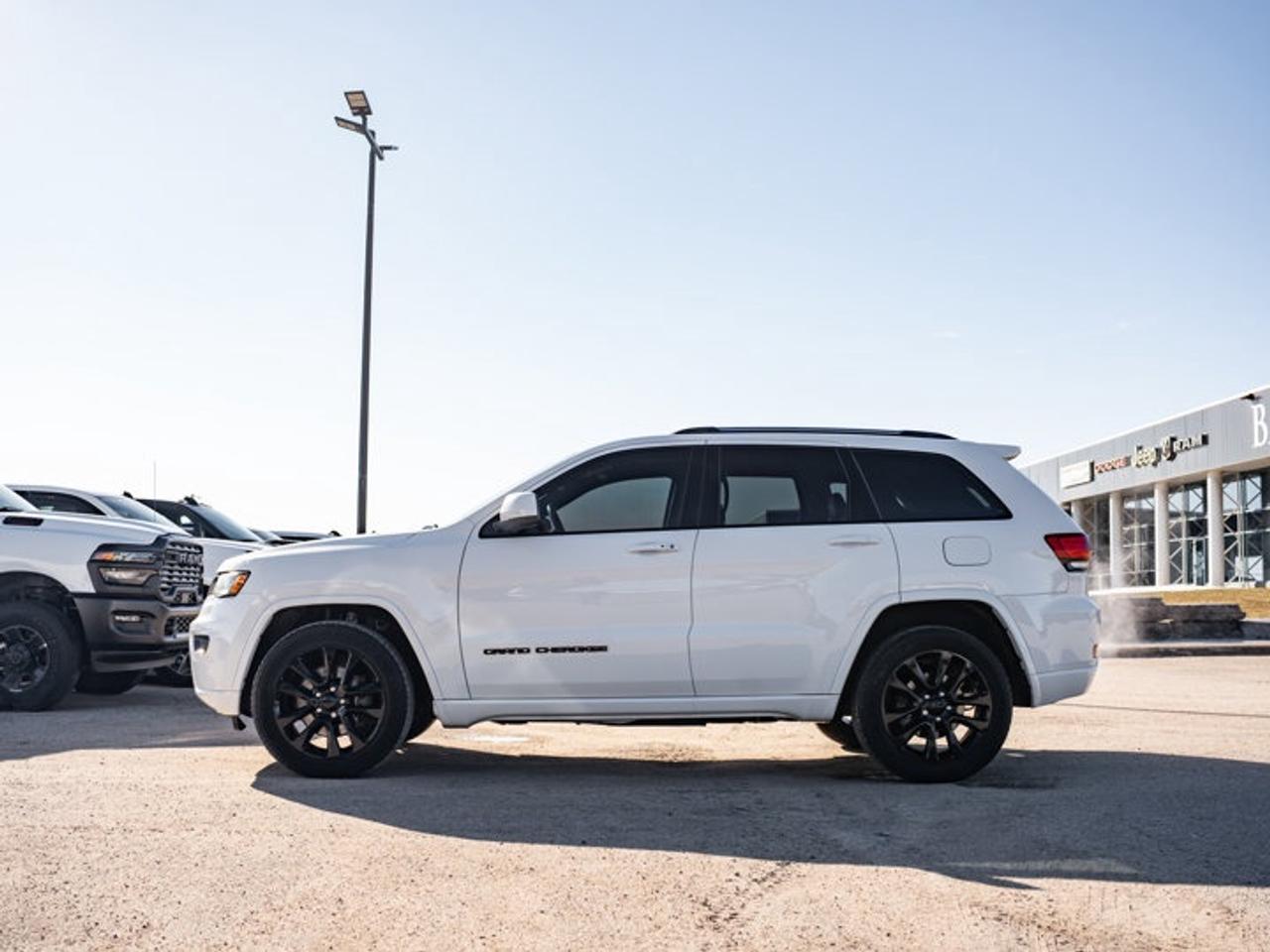 2021 Jeep Grand Cherokee Altitude Photo