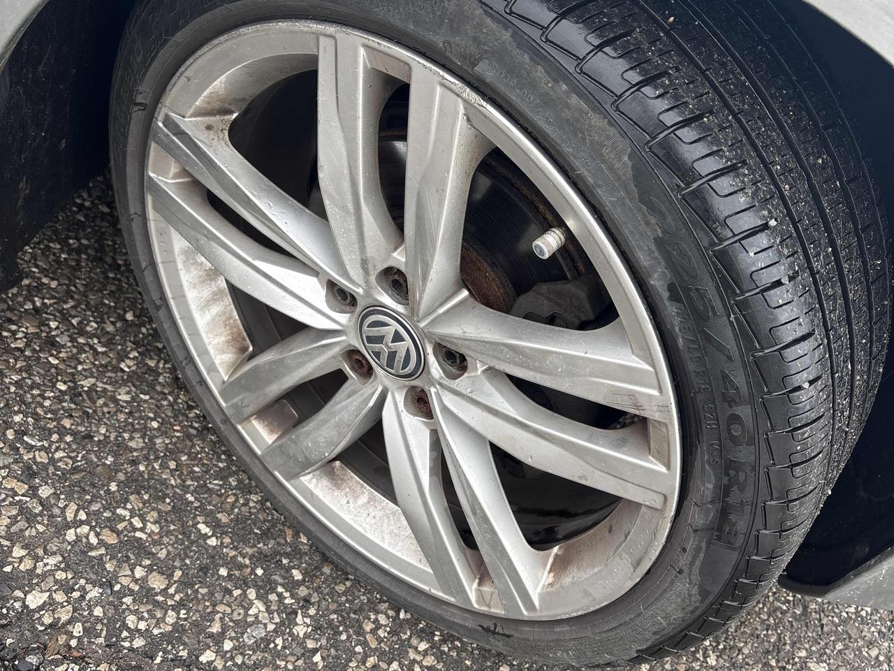 2016 Volkswagen Golf Highline AWD ONE OWNER, DEALER SERVICED!! CLEAN!! Photo