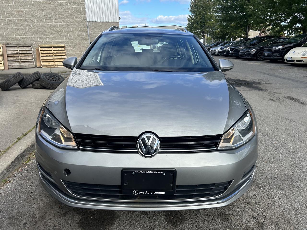 2016 Volkswagen Golf Highline!! ONE OWNER, DEALER SERVICED!! CLEAN!! - Photo #10