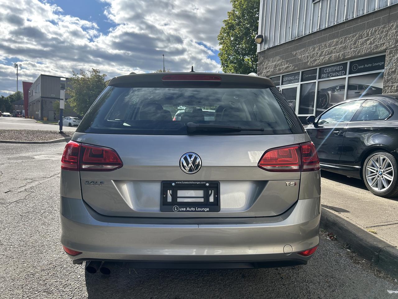 2016 Volkswagen Golf Highline!! ONE OWNER, DEALER SERVICED!! CLEAN!! - Photo #5