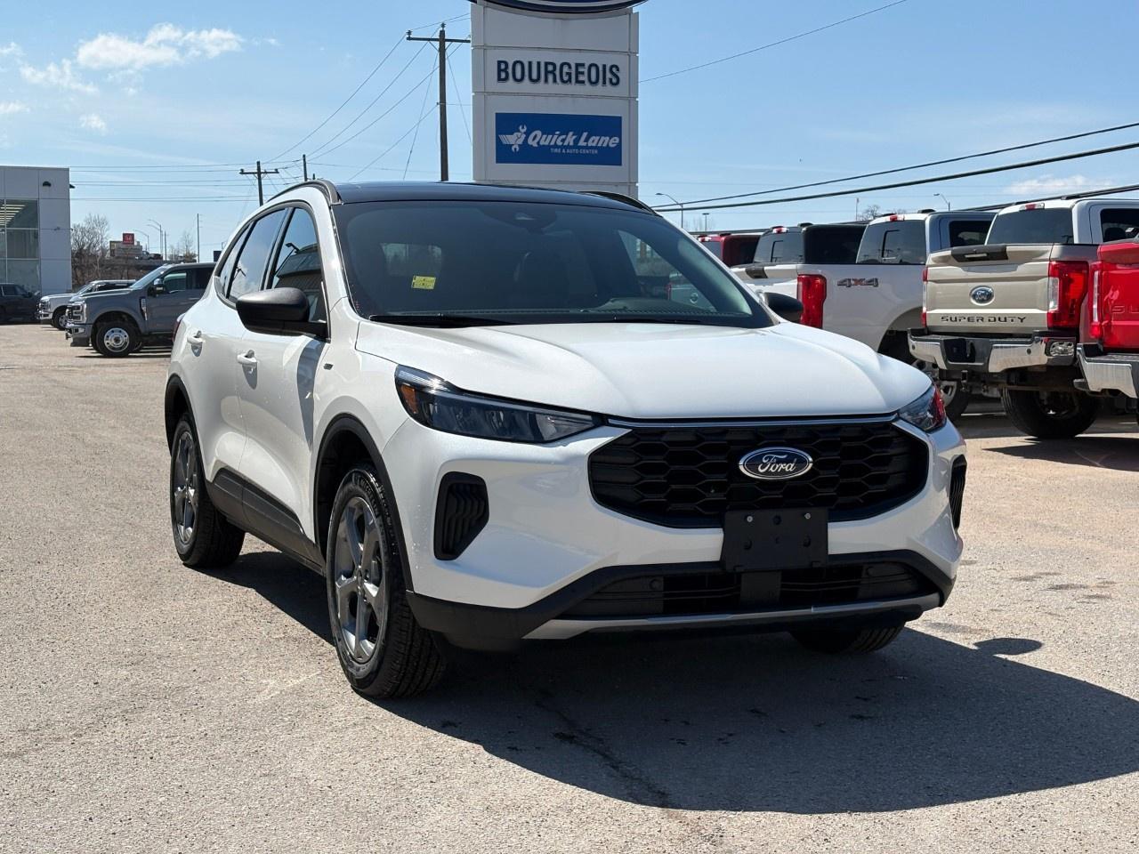 2026 Ford Escape ST-Line AWD Photo3