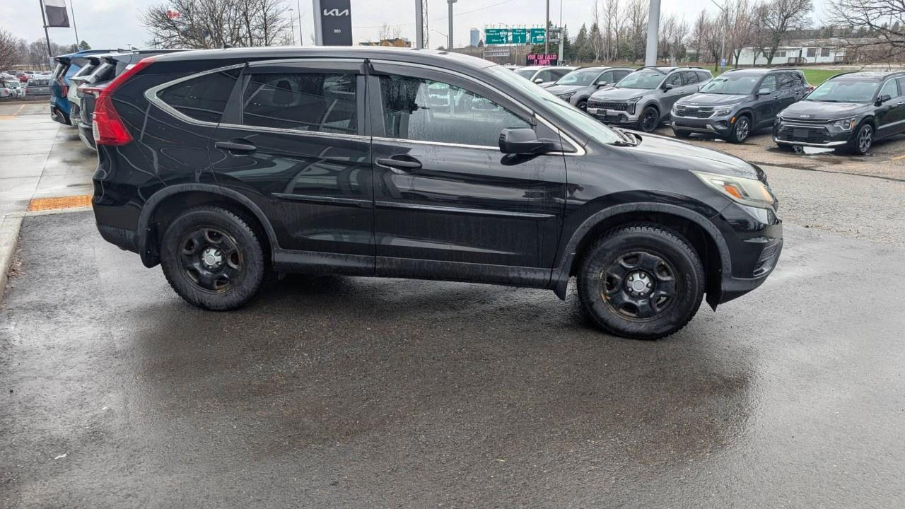 2015 Honda CR-V 2WD LX Photo3