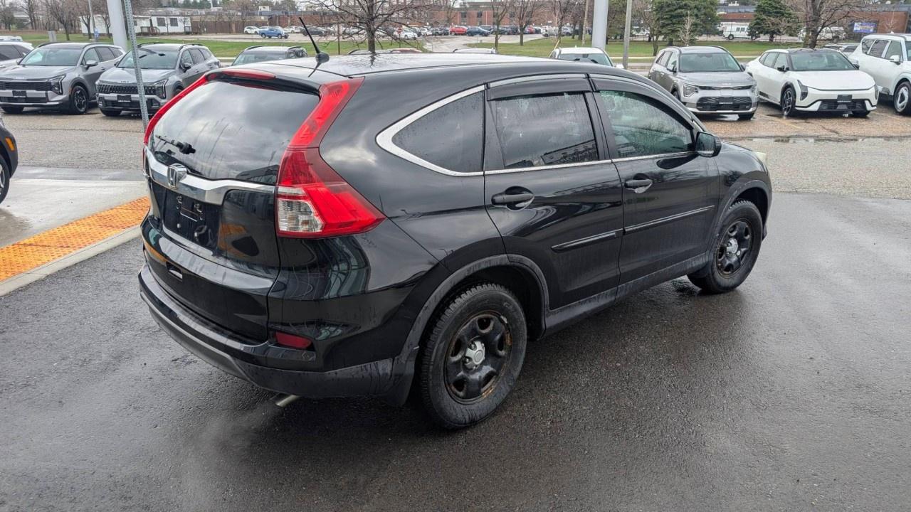 2015 Honda CR-V 2WD LX Photo4