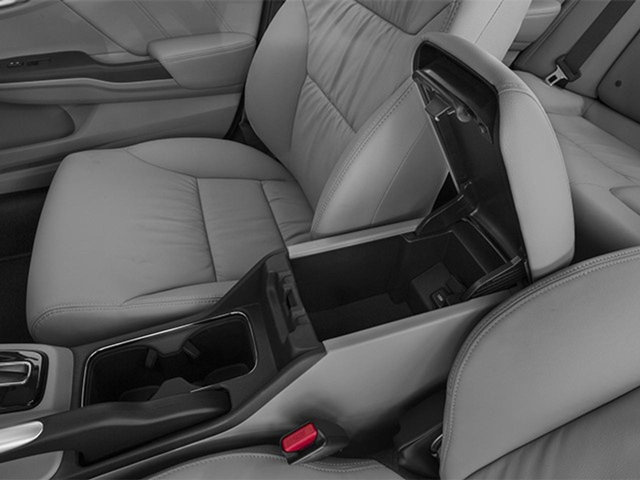 2014 Honda Civic Sedan Touring CVT Photo