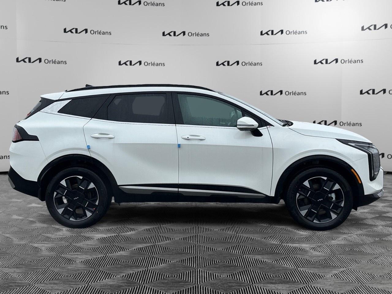 2026 Kia Sportage Hybrid SX AWD w/Red Interior Photo
