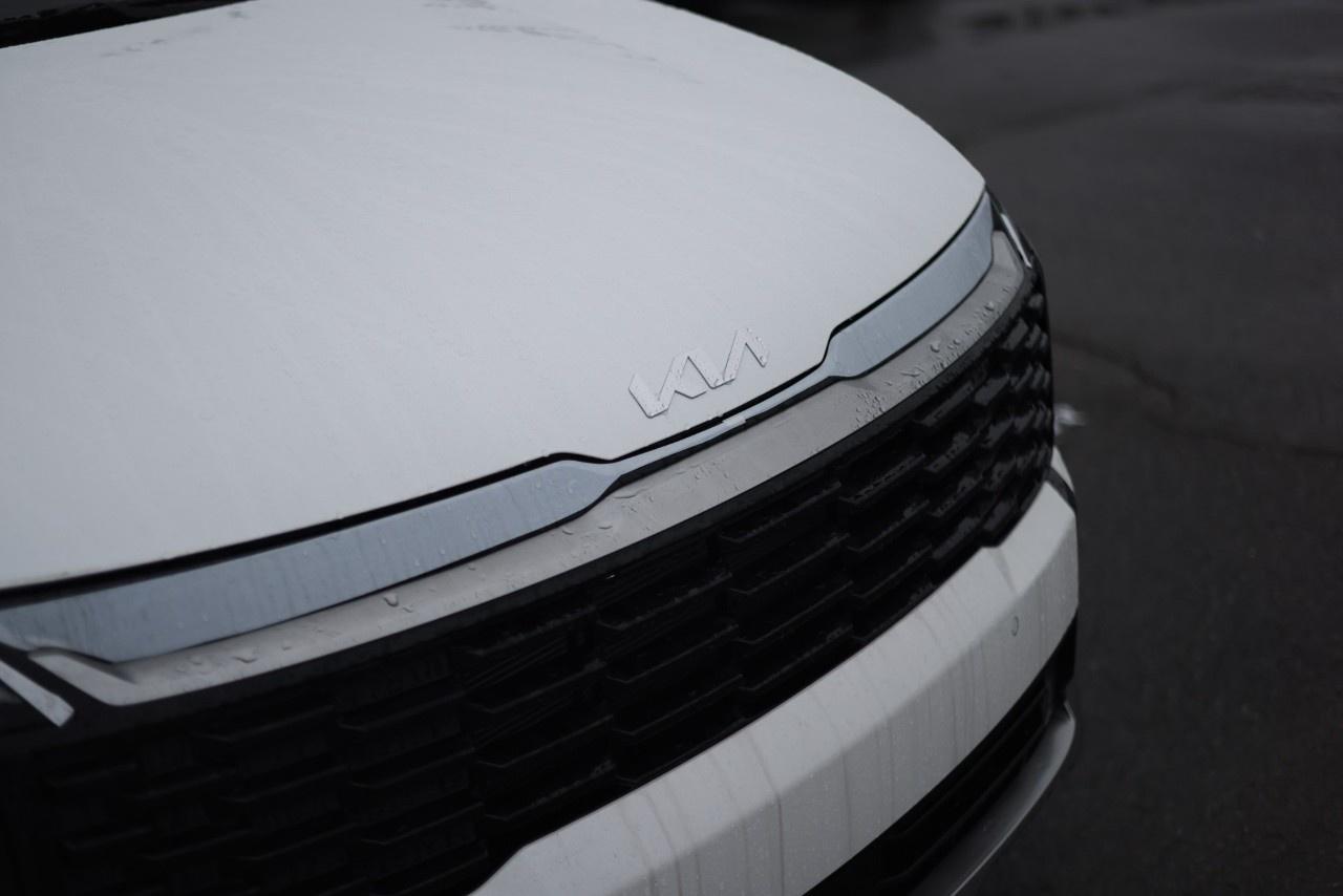 2026 Kia Sportage Hybrid SX AWD w/Red Interior Photo