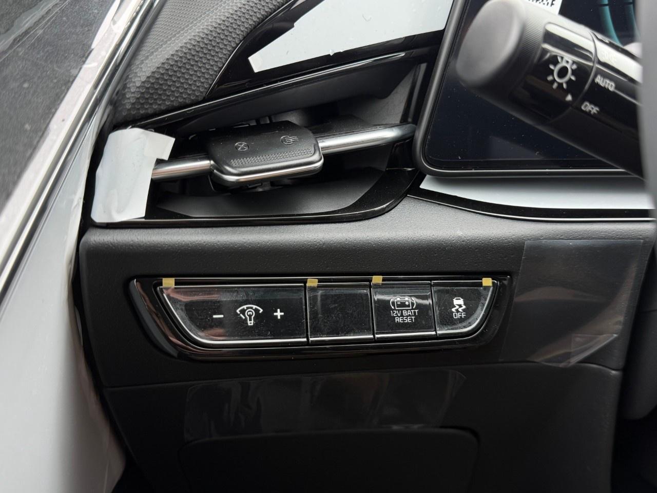 2026 Kia NIRO EX FWD Photo