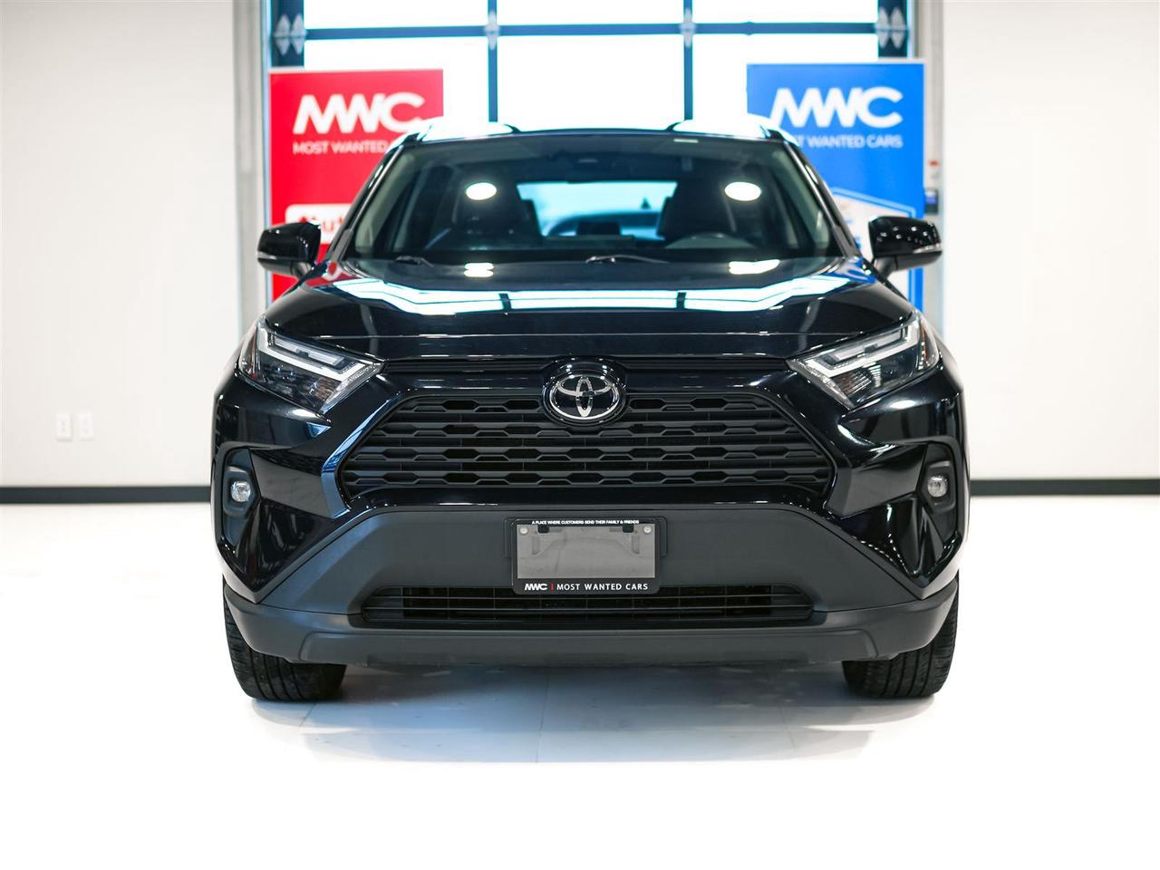 2022 Toyota RAV4 XLE AWD | PREMIUM | LEATHER | NO ACCIDENTS Photo