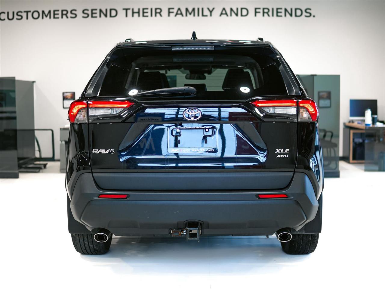 2022 Toyota RAV4 XLE AWD | PREMIUM | LEATHER | NO ACCIDENTS Photo