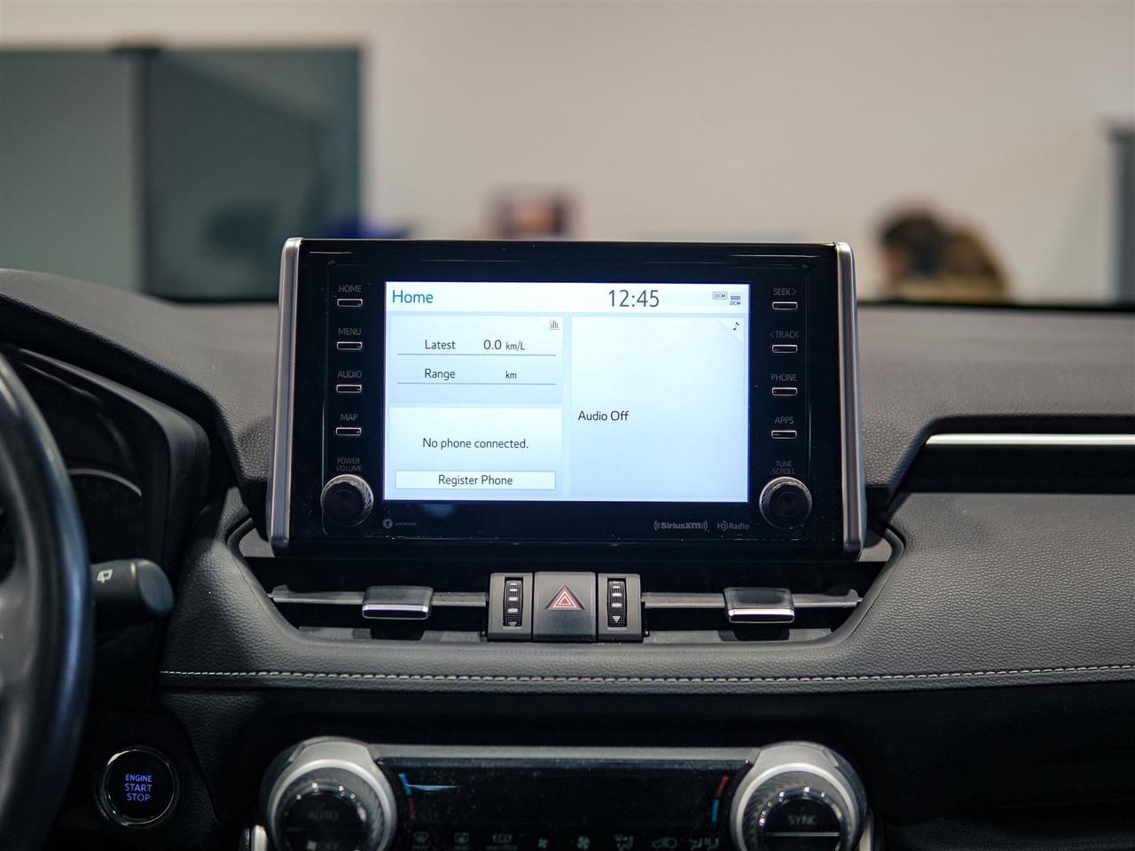 2022 Toyota RAV4 XLE AWD | PREMIUM | LEATHER | NO ACCIDENTS Photo