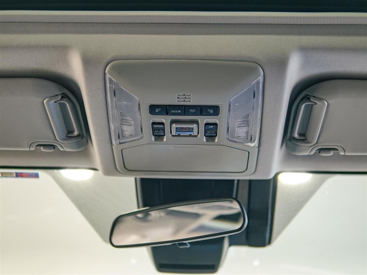 2022 Toyota RAV4 XLE AWD | PREMIUM | LEATHER | NO ACCIDENTS Photo